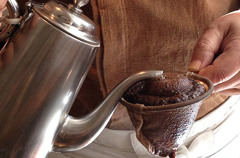 한 모금의 우연 : 커피 문화의 갈라파고스, 일본