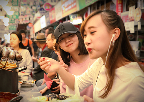 광장 시장의 마약김밥과 중국인 관광객